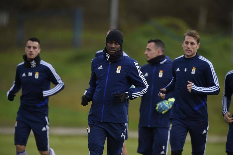 Los azules se han entrenado a las órdenes de Javi Rozada para preparar el próximo encuentro frente al Almería. 