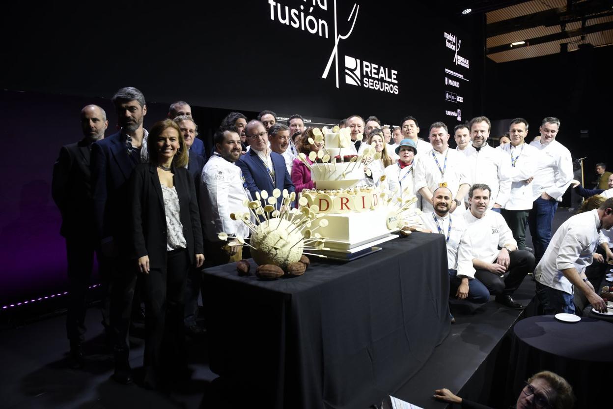 Organizadores de Madrid Fusión y cocineros, Nacho Manzano entre ellos, celebran las 18 ediciones del congreso. 