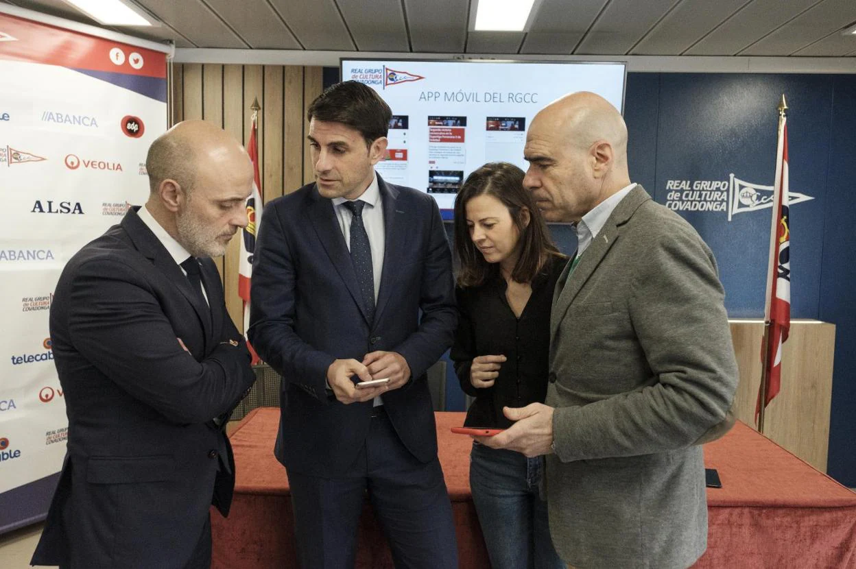 Antonio Corripio, Orlando Alonso, María Varela y Joaquín Miranda comparten impresiones sobre la nueva aplicación. 