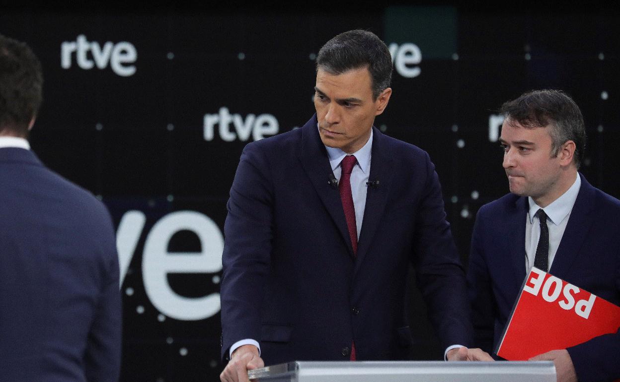 Pedro Sánchez e Iván Redondo. 