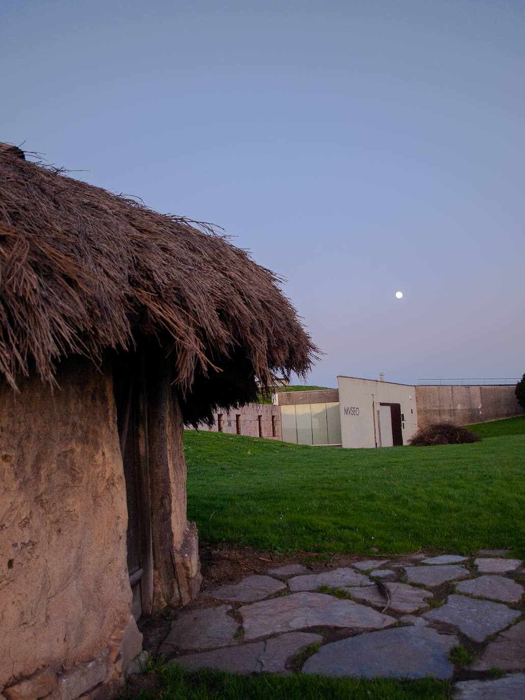 Imágenes reunidas en el concurso Arqueofoto realizado por los museos arqueológicos de Gijón con la colaboración de EL COMERCIO para difundir el patrimonio de la ciudad.