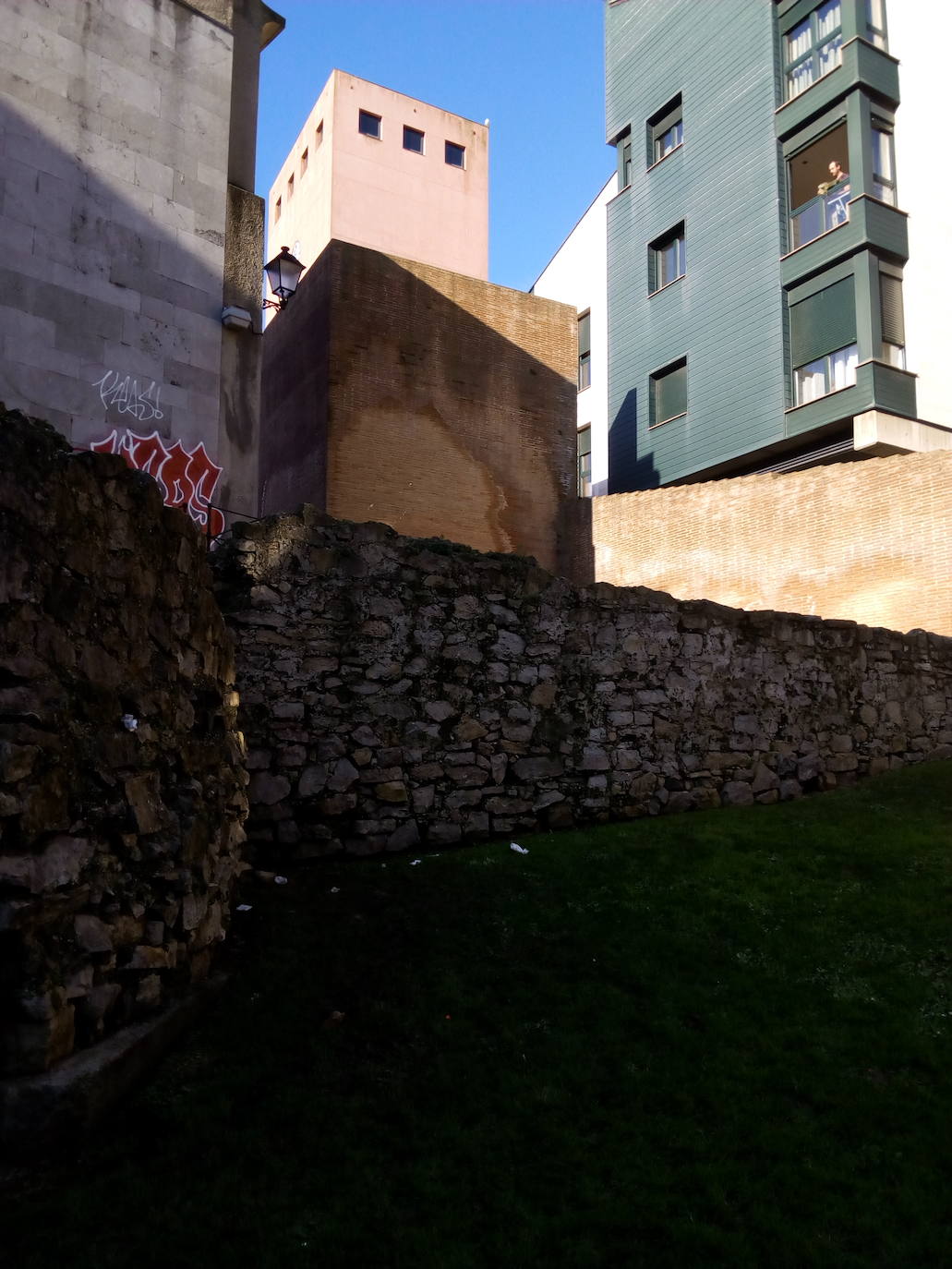 Imágenes reunidas en el concurso Arqueofoto realizado por los museos arqueológicos de Gijón con la colaboración de EL COMERCIO para difundir el patrimonio de la ciudad.