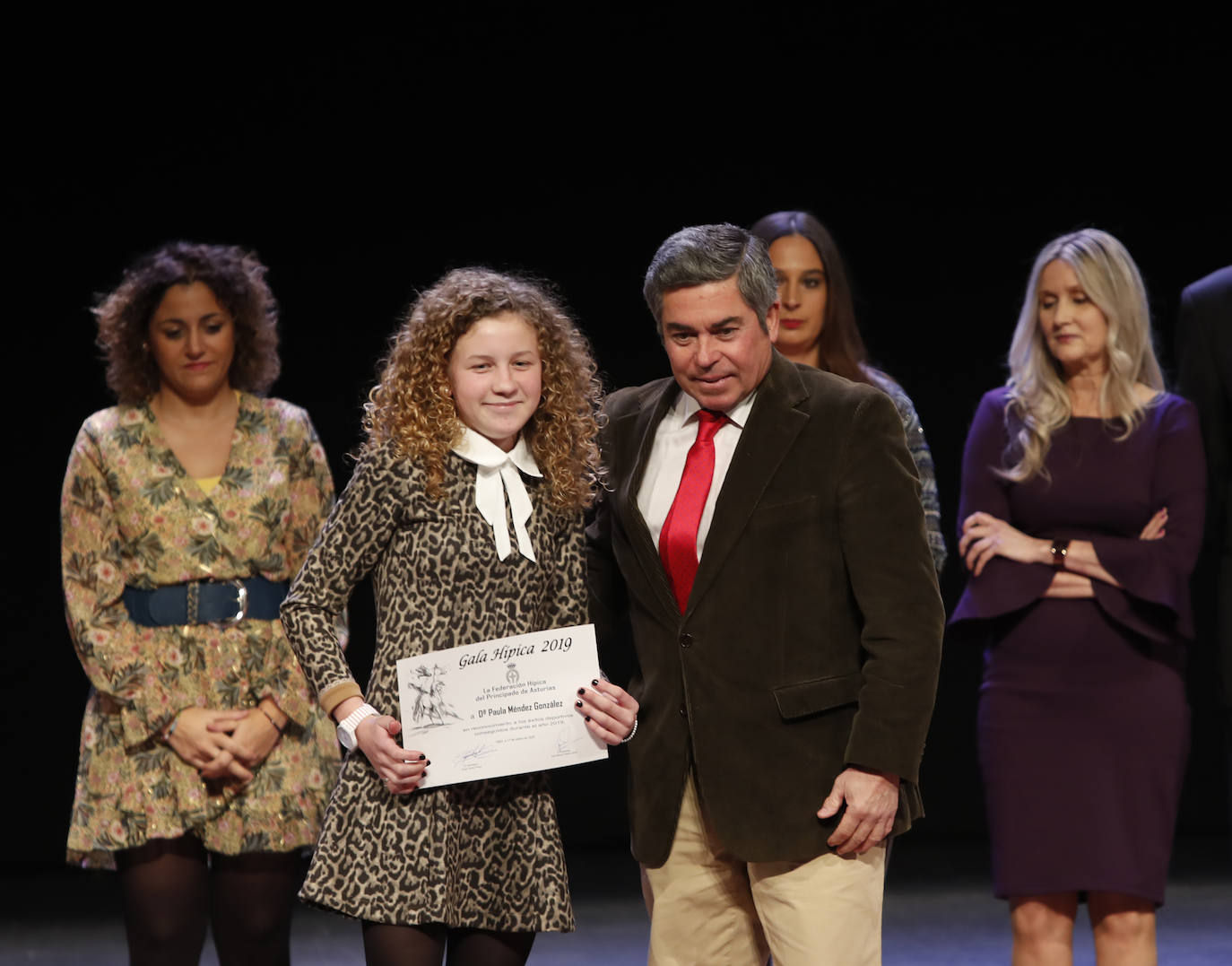 La Federación Hípica del Principado de Asturias organizó la Gala Hípica que sirvió para homenajear a los deportistas destacados en el año 2019 en el Auditorio de la Laboral Ciudad de la Cultura