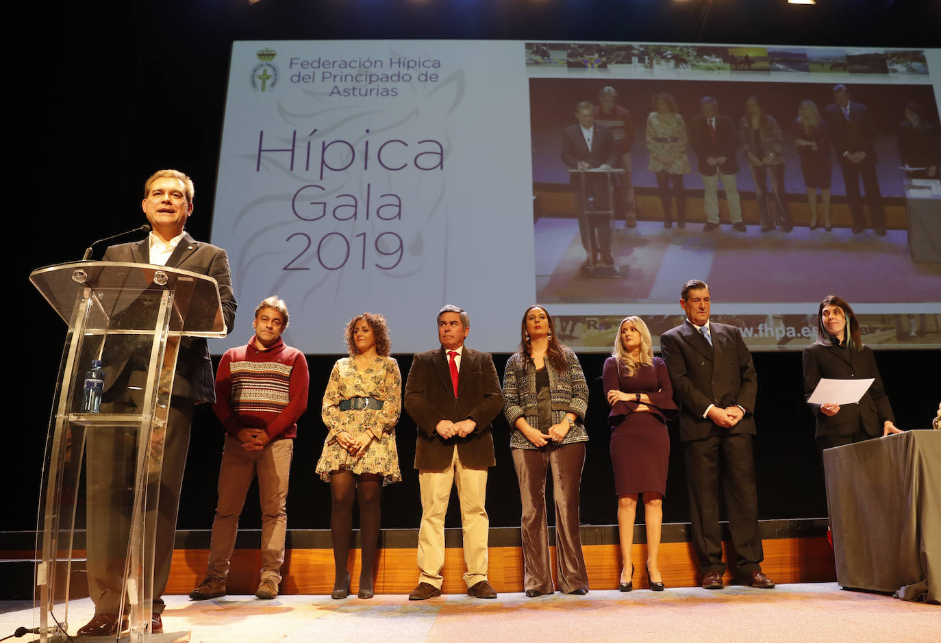 La Federación Hípica del Principado de Asturias organizó la Gala Hípica que sirvió para homenajear a los deportistas destacados en el año 2019 en el Auditorio de la Laboral Ciudad de la Cultura