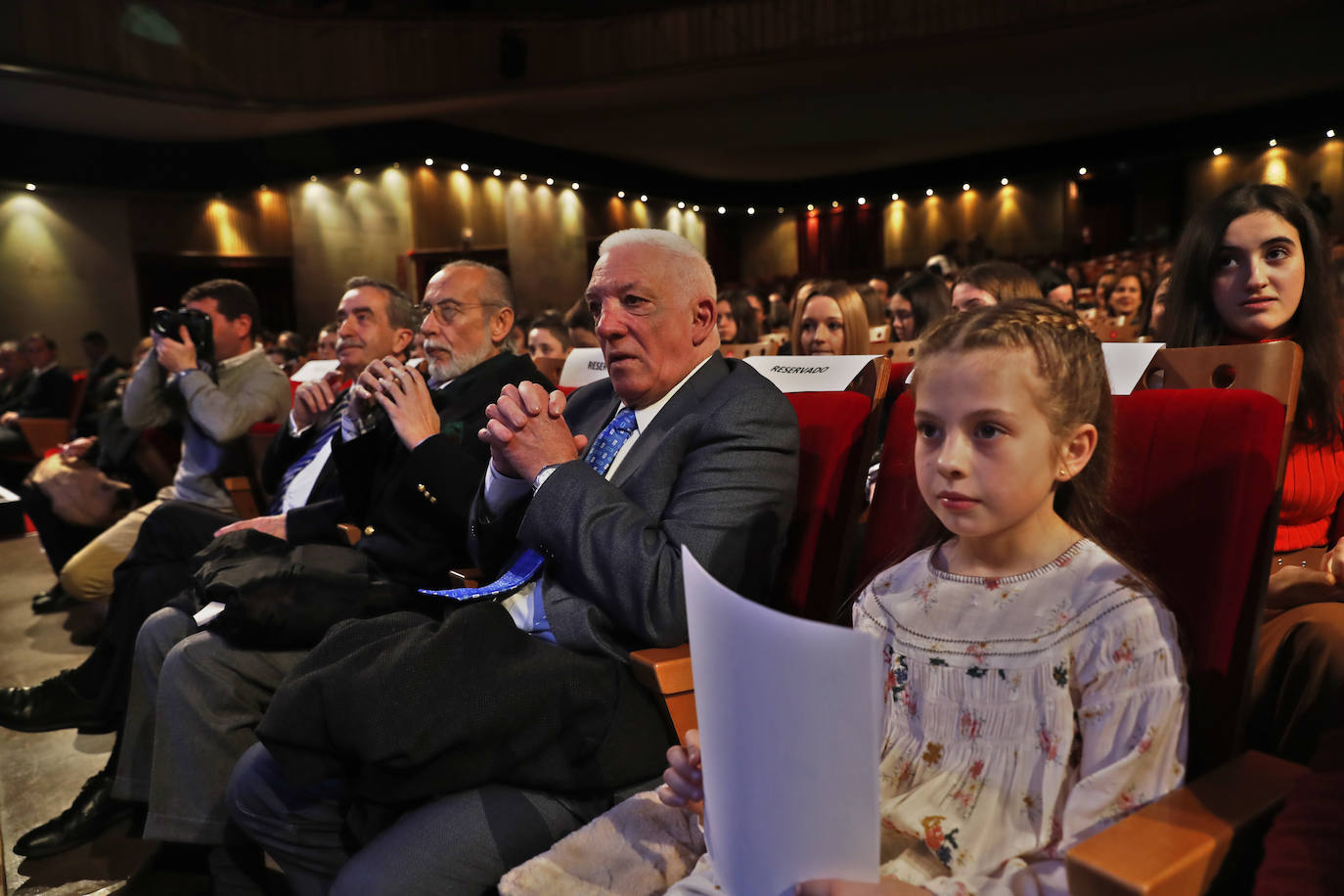 La Federación Hípica del Principado de Asturias organizó la Gala Hípica que sirvió para homenajear a los deportistas destacados en el año 2019 en el Auditorio de la Laboral Ciudad de la Cultura