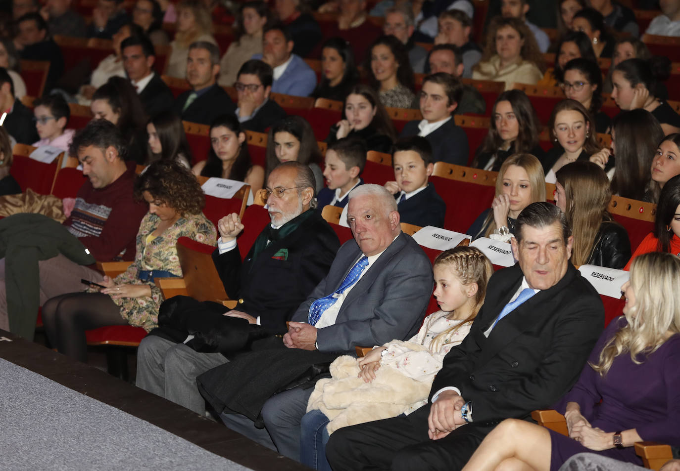 La Federación Hípica del Principado de Asturias organizó la Gala Hípica que sirvió para homenajear a los deportistas destacados en el año 2019 en el Auditorio de la Laboral Ciudad de la Cultura