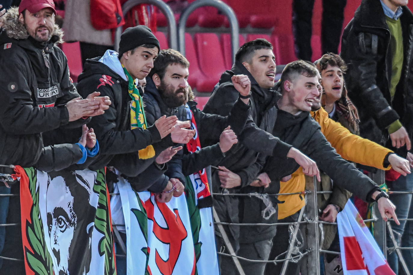 Otra vez el balón parado castiga a los rojiblancos, en Soria