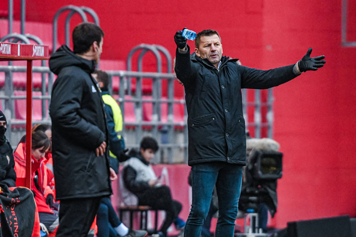 Otra vez el balón parado castiga a los rojiblancos, en Soria