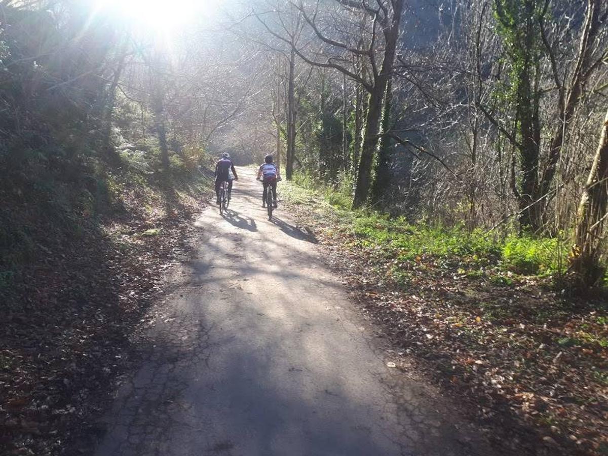 Fotos: Ruta en bici por el paisaje minero de Aller