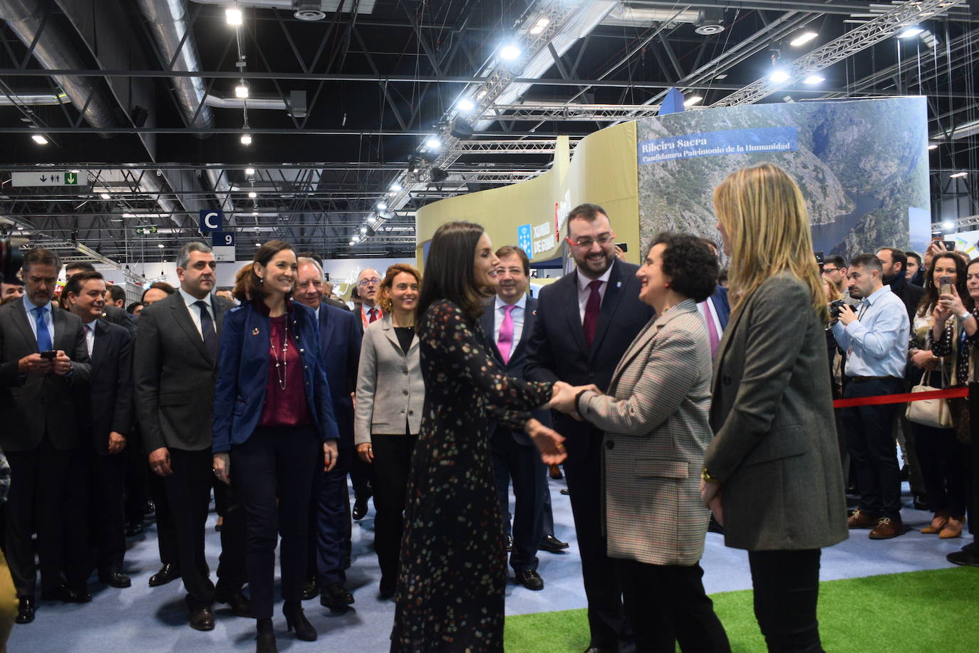 Doña Letizia abre la 40 edición de la mayor feria turística del mundo en la que Asturias estrena pabellón