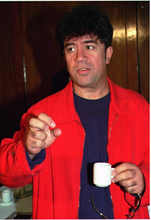 Almodóvar, en el año 1995 durante la presentación de 'La flor de mi secreto'.