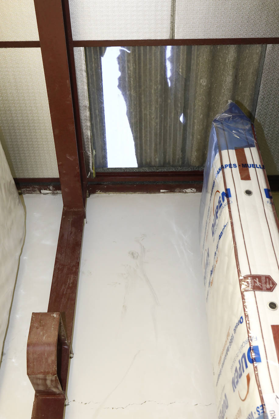 Los amigos de lo ajeno entraron en la madrugada del viernes en varias naves del Polígono de Roces. 