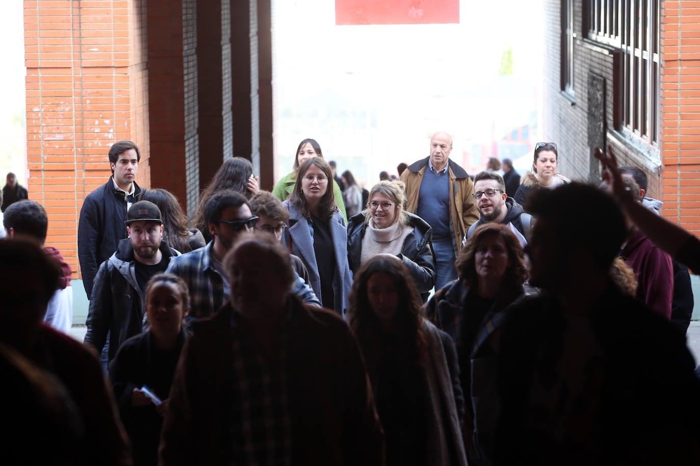 Aspiran a una de las 7.512 que oferta el Ministerio de Sanidad, 232 de ellas en Asturias. 