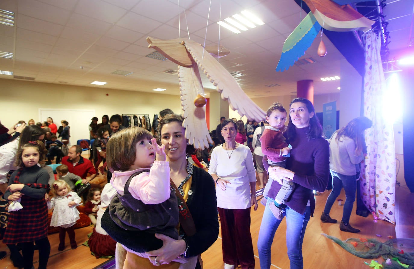 El coliseo ovetense abre sus puertas a niños de entre dos y tres años para que puedan disfrutar y participar de una ópera como colofón a un proyecto piloto desarrollado por la Universidad de Oviedo durante los últimos meses. 