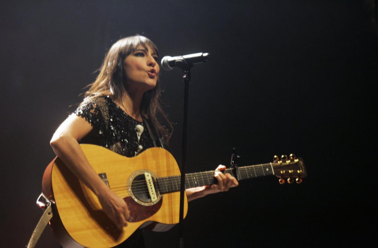 Eva Amaral, en el auditorio del Centro Niemeyer en el año 2011. 