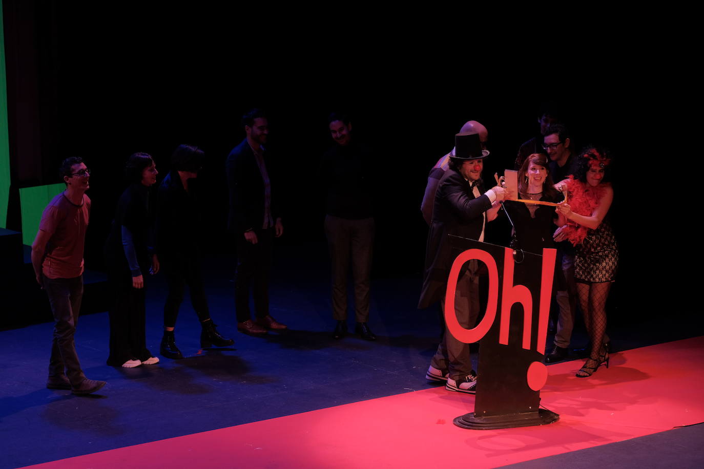 Laura Piquero recogió emocionada el premio a la mejor actriz en una gala que rindió homenaje póstumo a su padre, Alberto, y a Silvino Torre 'Bojiganga' se hace con cuatro galardones, 'Corín' con dos y 'Celeste' gana al mejor infantil