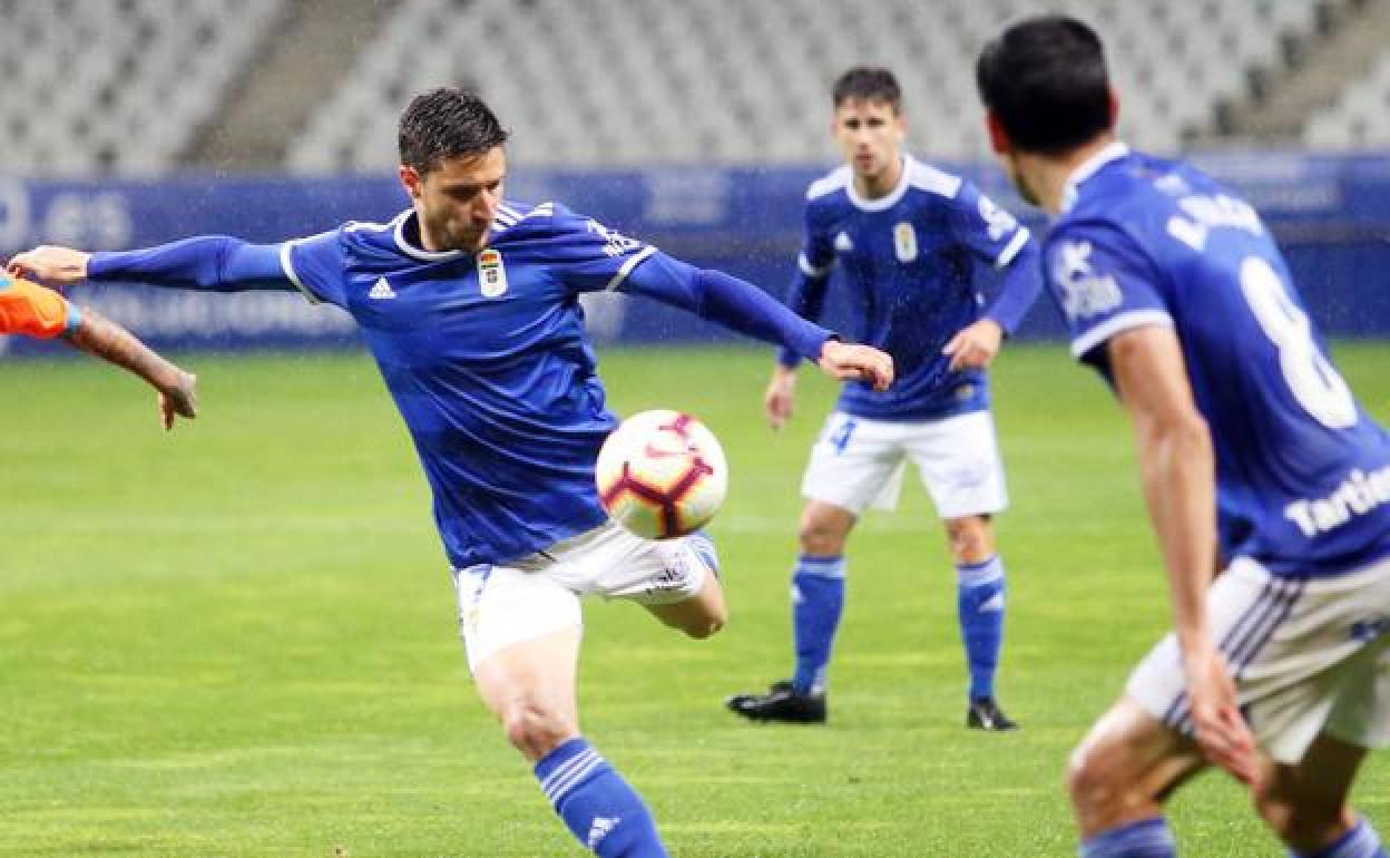 Consulta el horario y dónde seguir el Rayo Vallecano - Real Oviedo, partido de Segunda División de fútbol. 