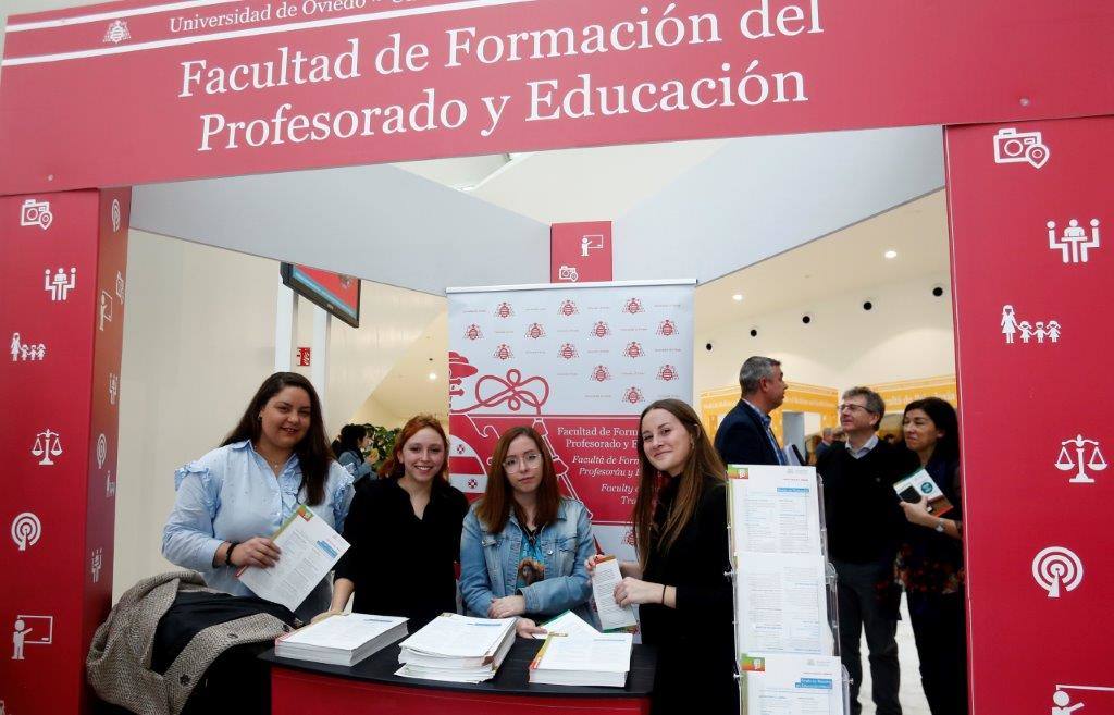 Más de 7.000 alumnos pasarán por los stands de la diferentes escuelas y facultades que la Universidad de Oviedo Palacio de Exposiciones y Congresos de la capital asturiana. La EBAU para la gran mayoría tendrá lugar los días 3, 4 y 5 de junio.