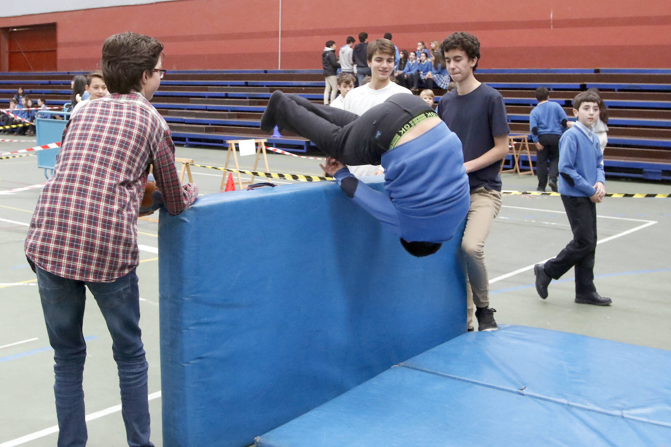 El colegio gijonés celebra el Día del Bocata con múltiples actividades.