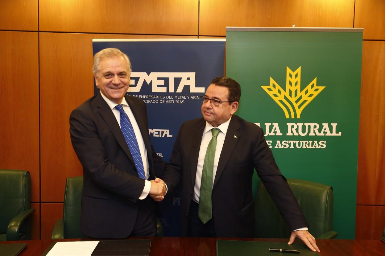 Guillermo Ulacia y Fernando Martínez durante la presentación del acuerdo. 