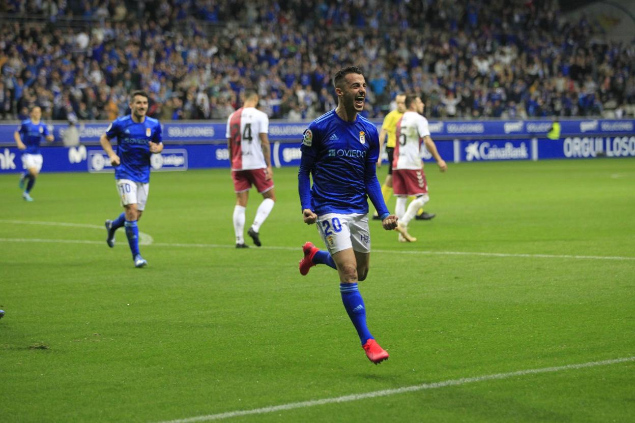Tejera celebra el primer gol del último triunfo azul. 