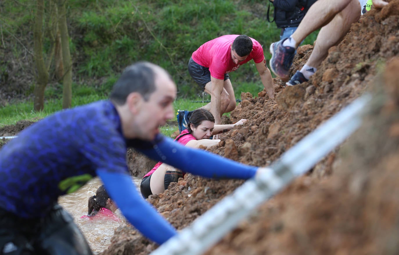 La carrera de Jóvenes Farinatos, reservada para corredores de 13 a 17 años y que cubrieron una distancia de tres kilómetros, dieron protagonismo a las familias. La prueba reina será este domingo.