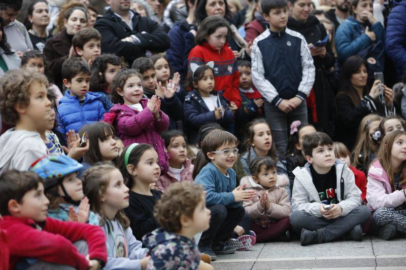 Hubo representaciones en Begoña, plaza del Instituto, seis de agosto y numerosas salas de la ciudad