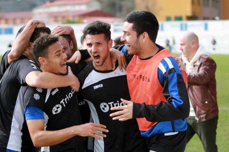 Fotos: San Martin 0-2 Real Avilés, en imágenes