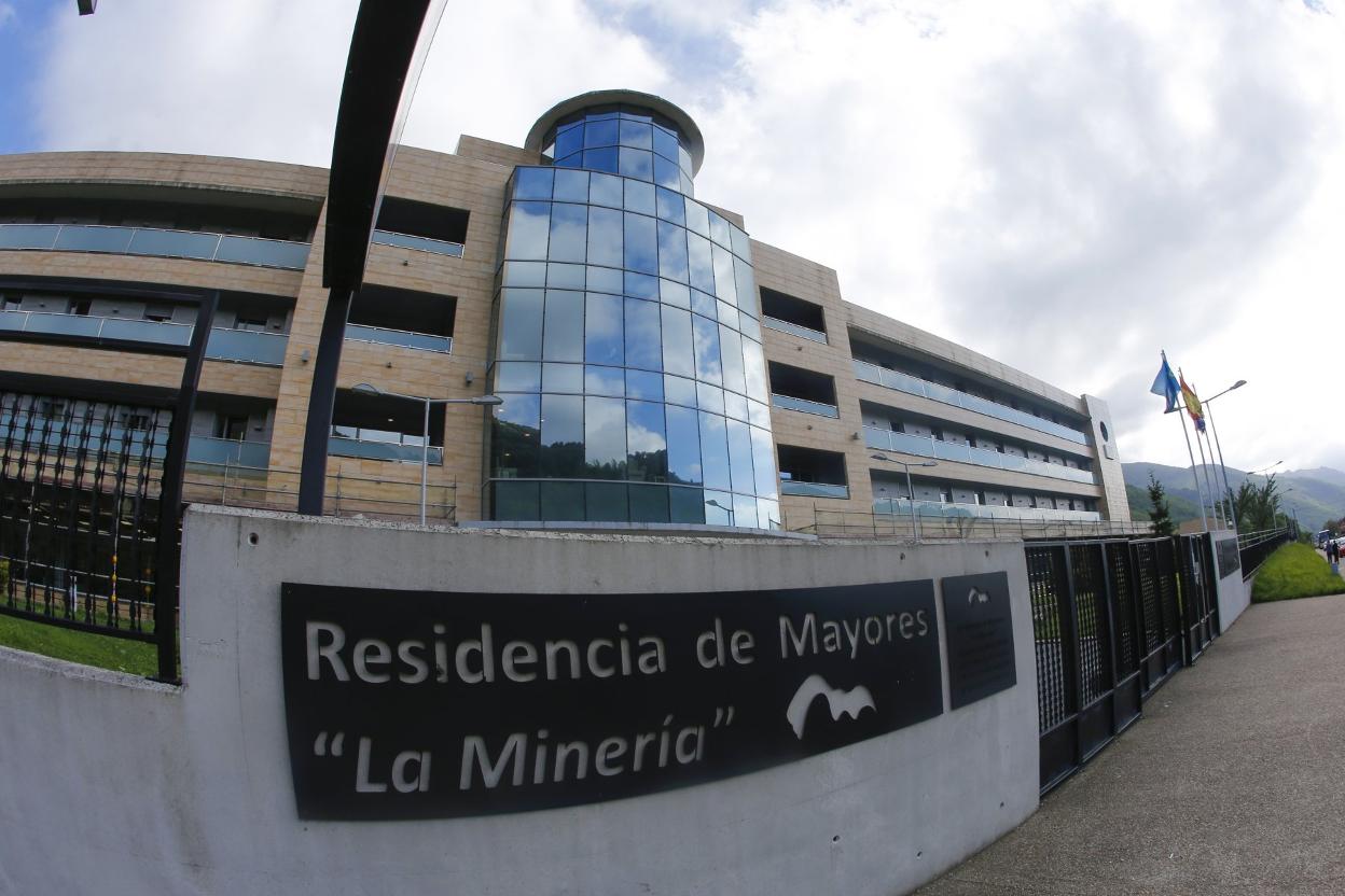 Residencia La Minería, en Felechosa, propiedad del Montepío. 