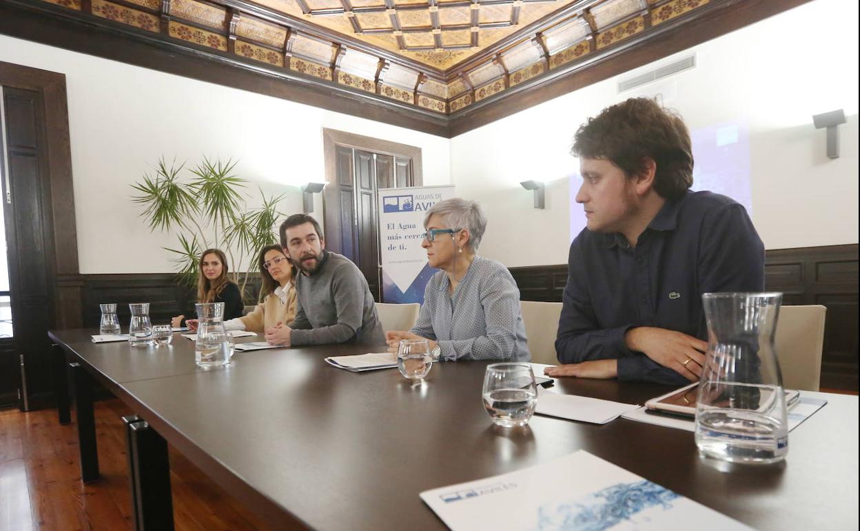 Presentación del programa en la sede de Aguas de Avilés. 