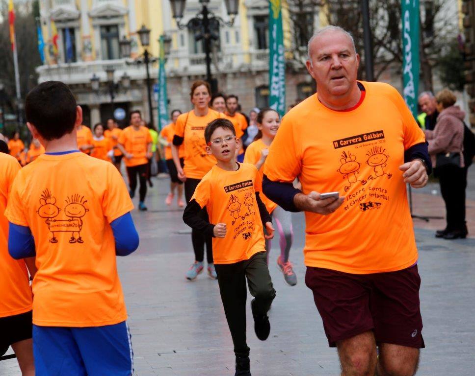 La capital del Principado acogió la II Carrera Galbán para recaudar fondos contra el cáncer infantil