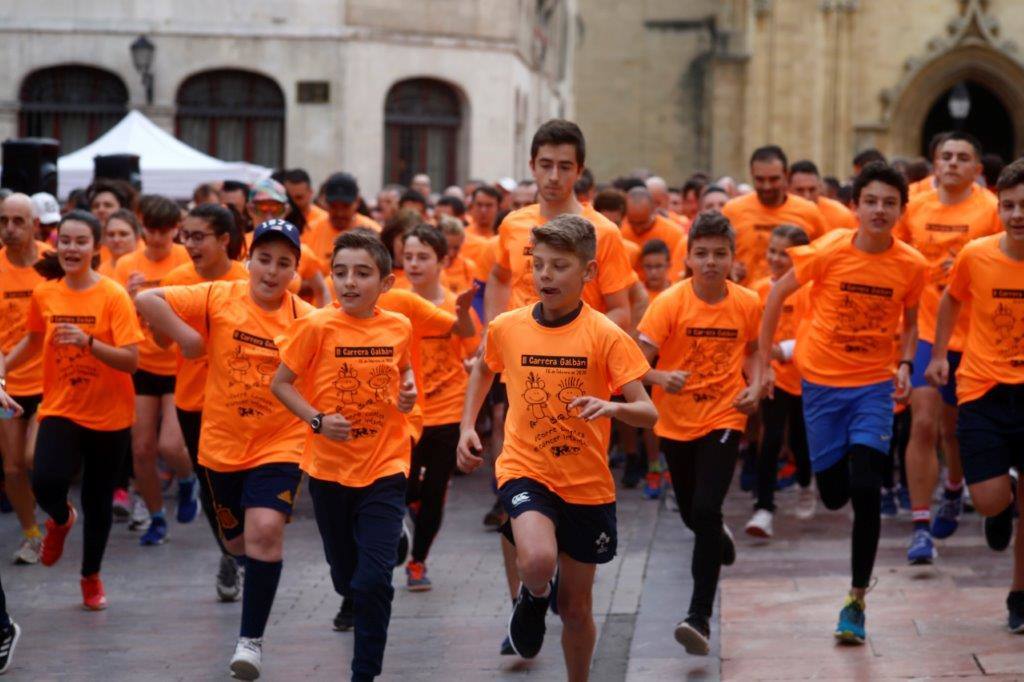 La capital del Principado acogió la II Carrera Galbán para recaudar fondos contra el cáncer infantil