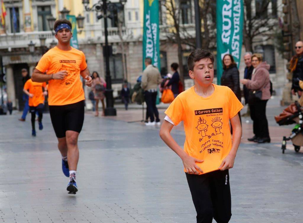 La capital del Principado acogió la II Carrera Galbán para recaudar fondos contra el cáncer infantil