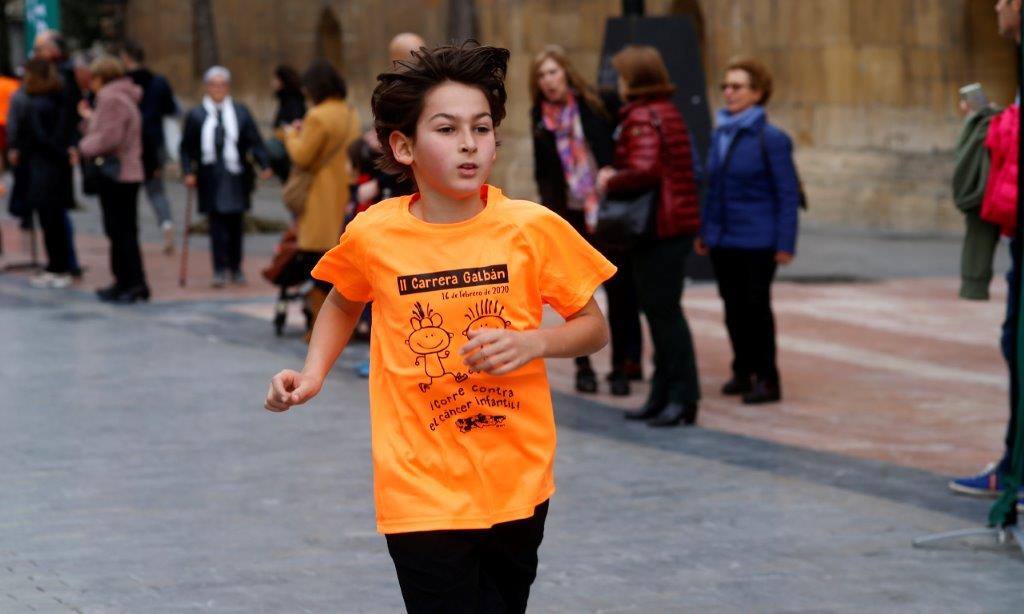 La capital del Principado acogió la II Carrera Galbán para recaudar fondos contra el cáncer infantil