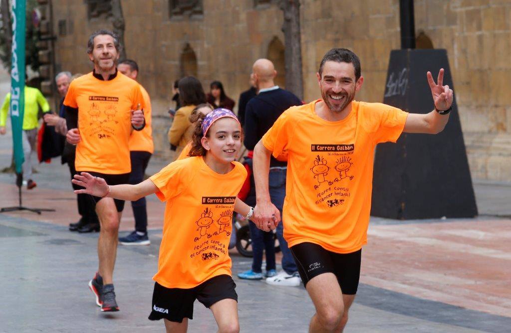 La capital del Principado acogió la II Carrera Galbán para recaudar fondos contra el cáncer infantil