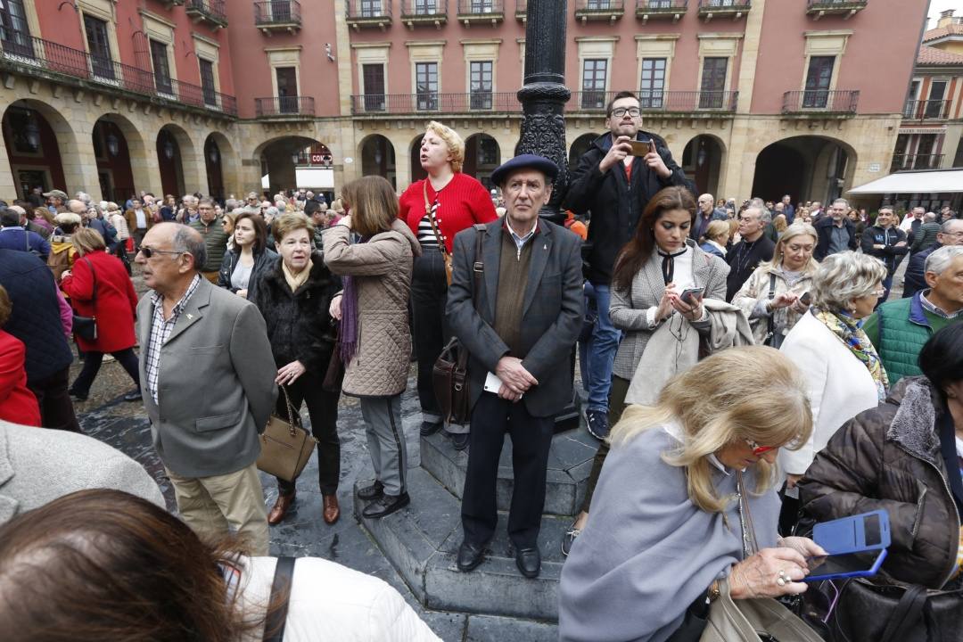 Cientos de personas participaron en la concentración a favor de su declaración como Patrimonio Mundial