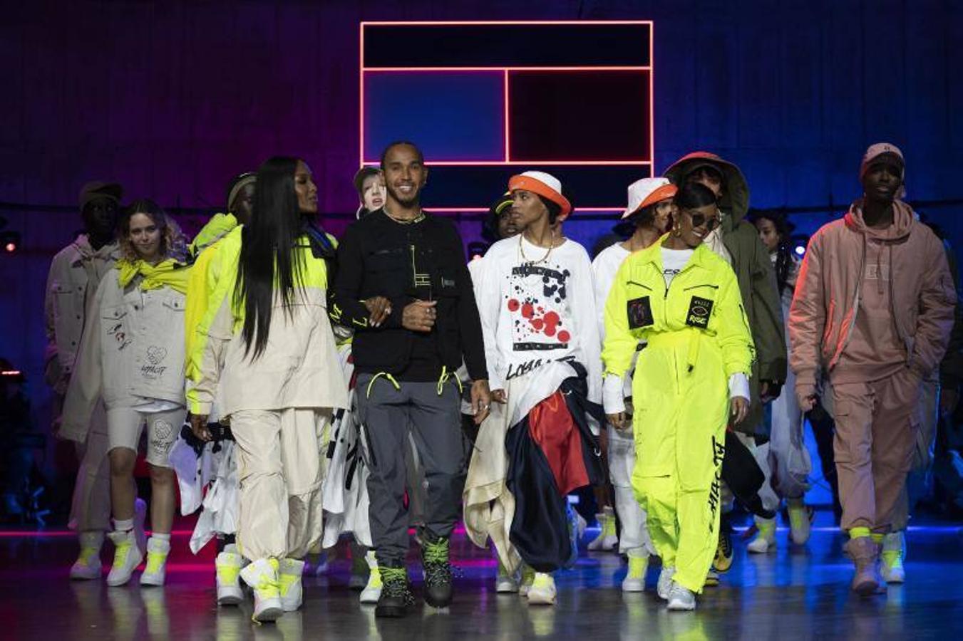 Fotos: Diversidad y moda sostenible en el desfile de Tommy Hilfiger