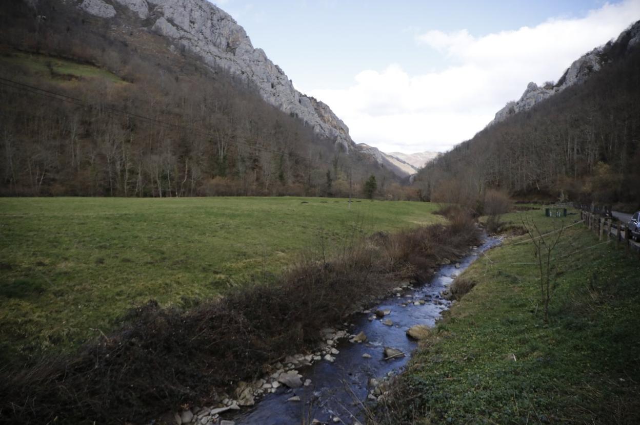 La zona conocida como 'la encrucijada', que se vería afectada por la presa de Caleao. 