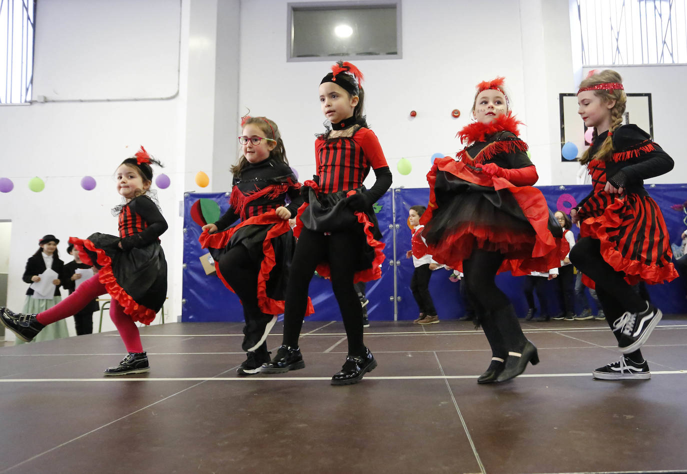 Algunos como los centros de infantil de San Eutiquio, El Bibio, Gloria Fuertes o Jovellanos hicieron que los más pequeños disfrutaran de una jornada especial