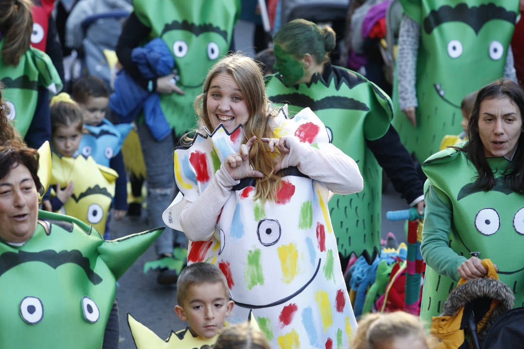 Fotos: Antroxu en la zona oeste de Gijón