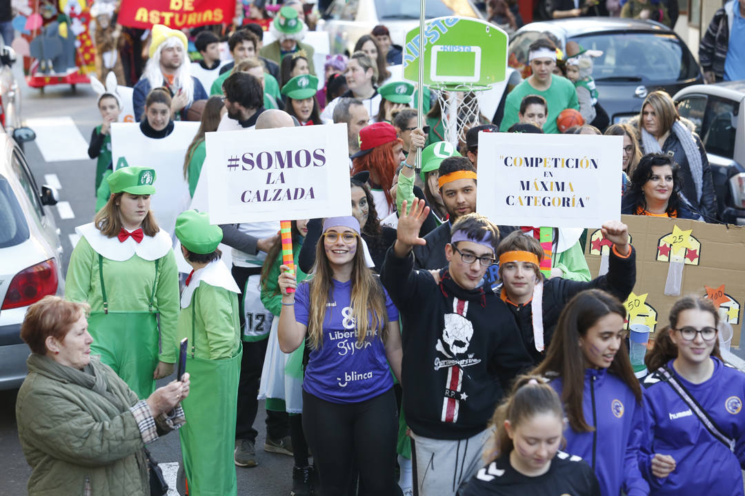 Fotos: Antroxu en la zona oeste de Gijón