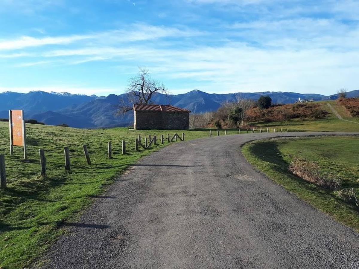 Fotos: Una caminata por Marabio, entre pastizales, cumbres y cabañas