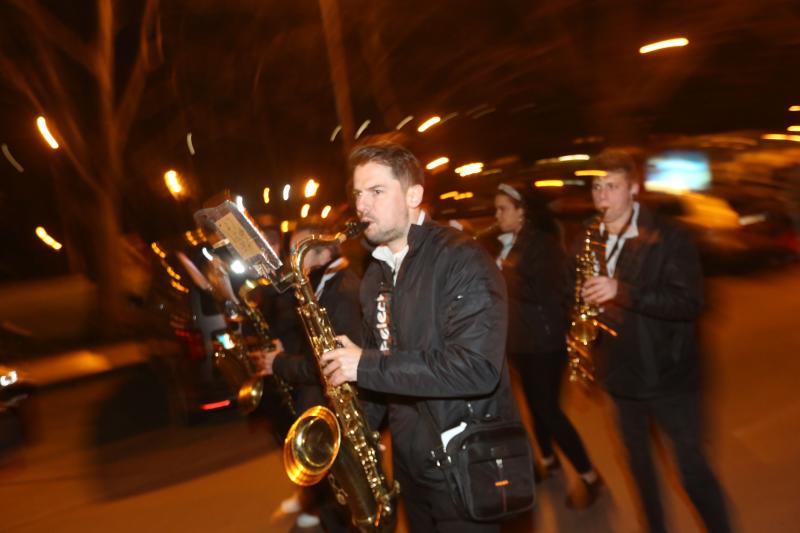 Fotos: El antroxu despega en Llaranes