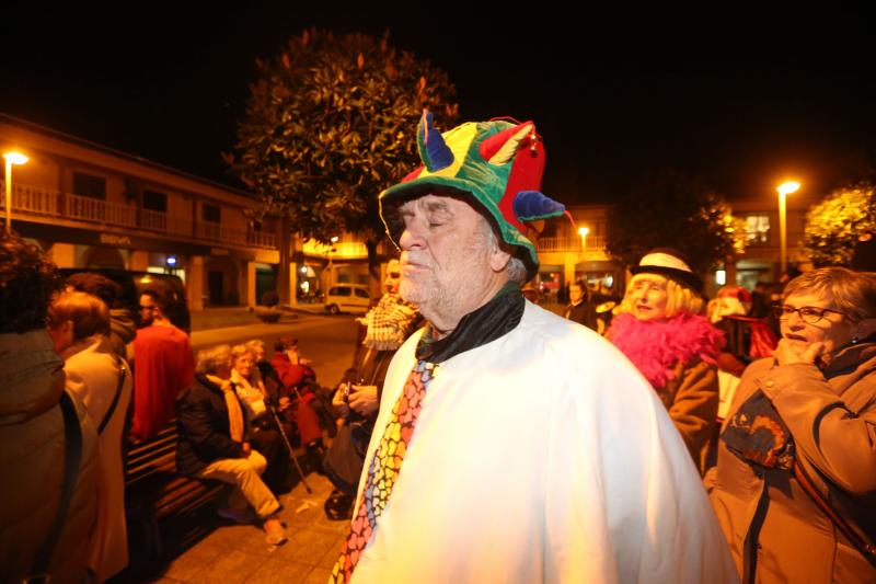 Fotos: El antroxu despega en Llaranes