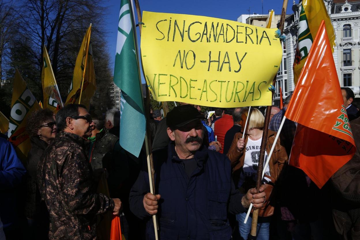 Los ganaderos asturianos se manifestaron en Oviedo el pasado viernes 14 de febrero. 