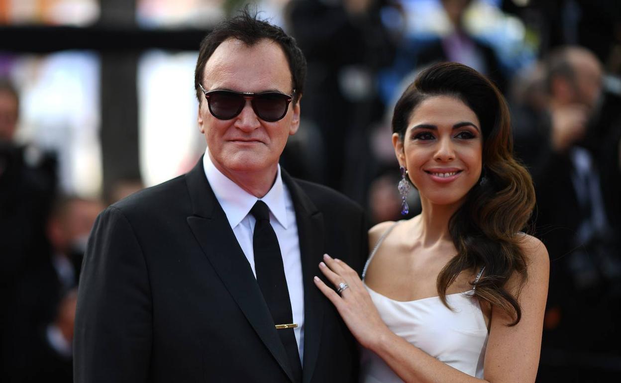 Tarantino y su esposa, Daniella Pick. / Afp