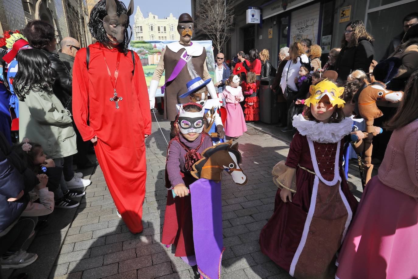 Fotos: ¿Estuviste en el desfile infantil del Antroxu en Gijón? ¡Búscate!