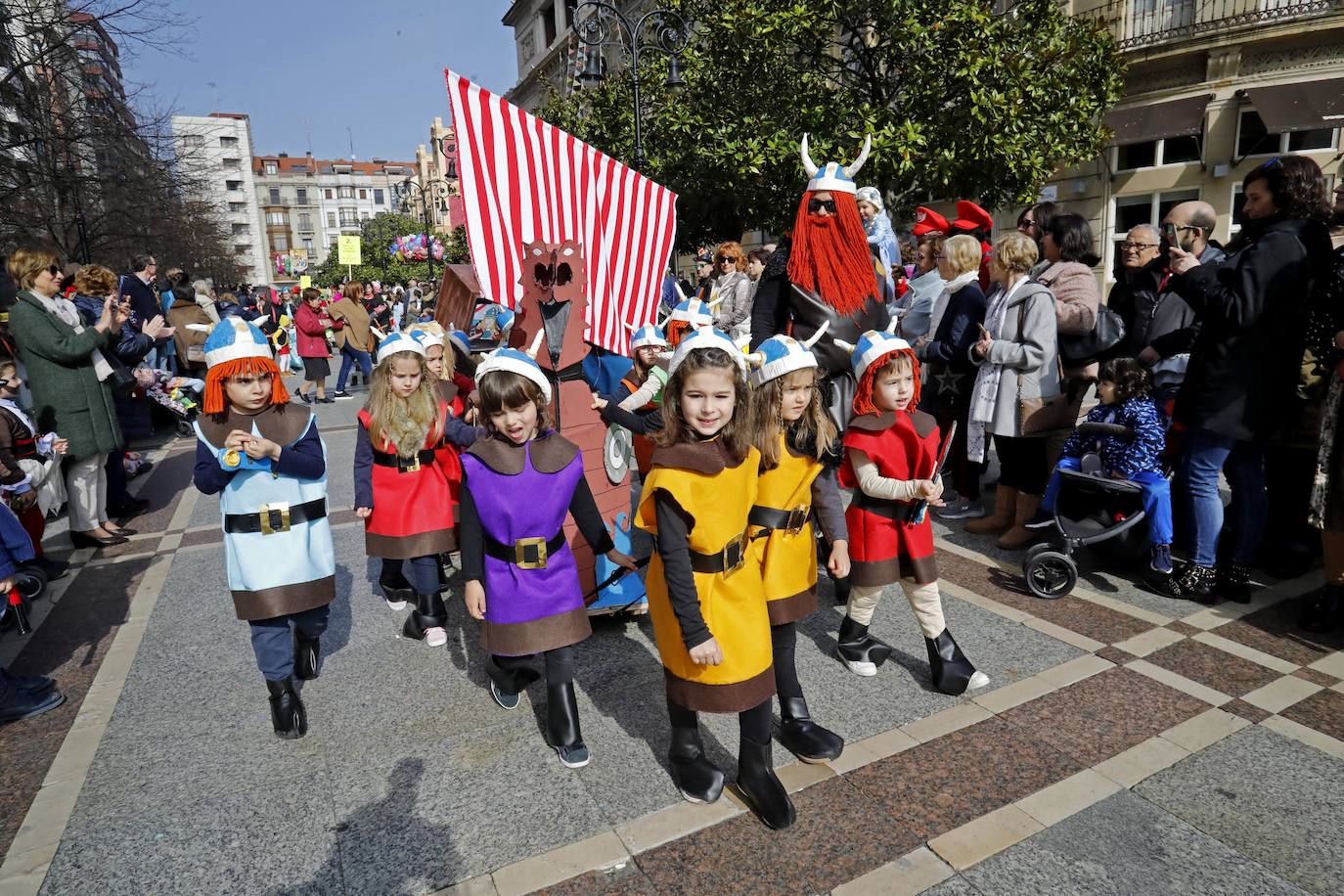 Fotos: ¿Estuviste en el desfile infantil del Antroxu en Gijón? ¡Búscate!