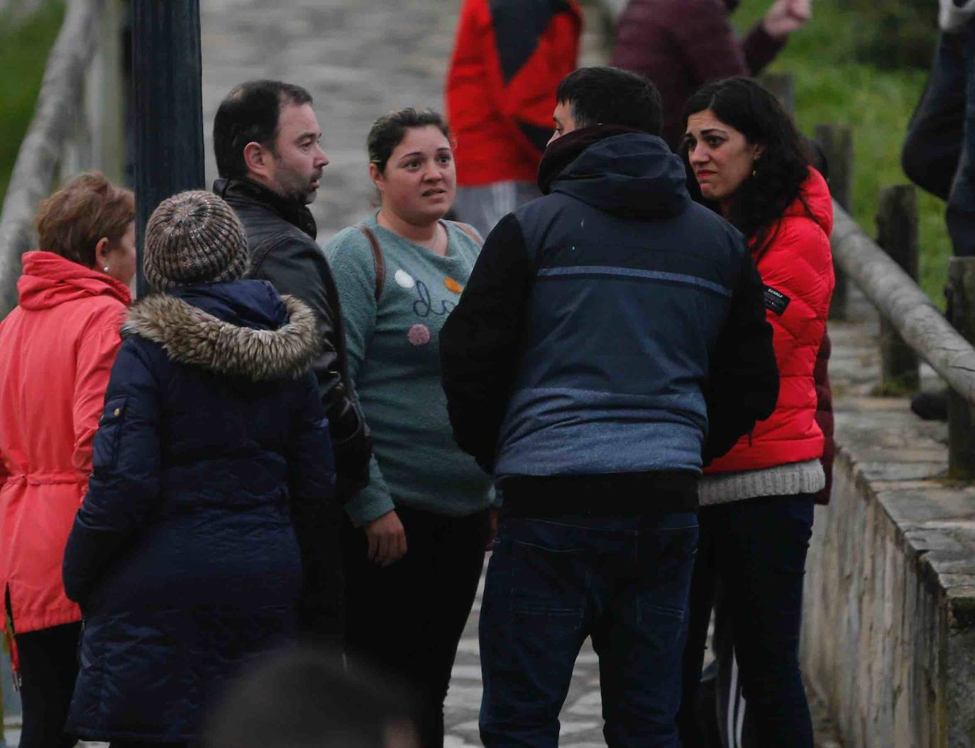 Bomberos, el Helimer y Salvamento Marítimo tratan de encontrar al hombre, desaparecido desde este lunes a mediodía