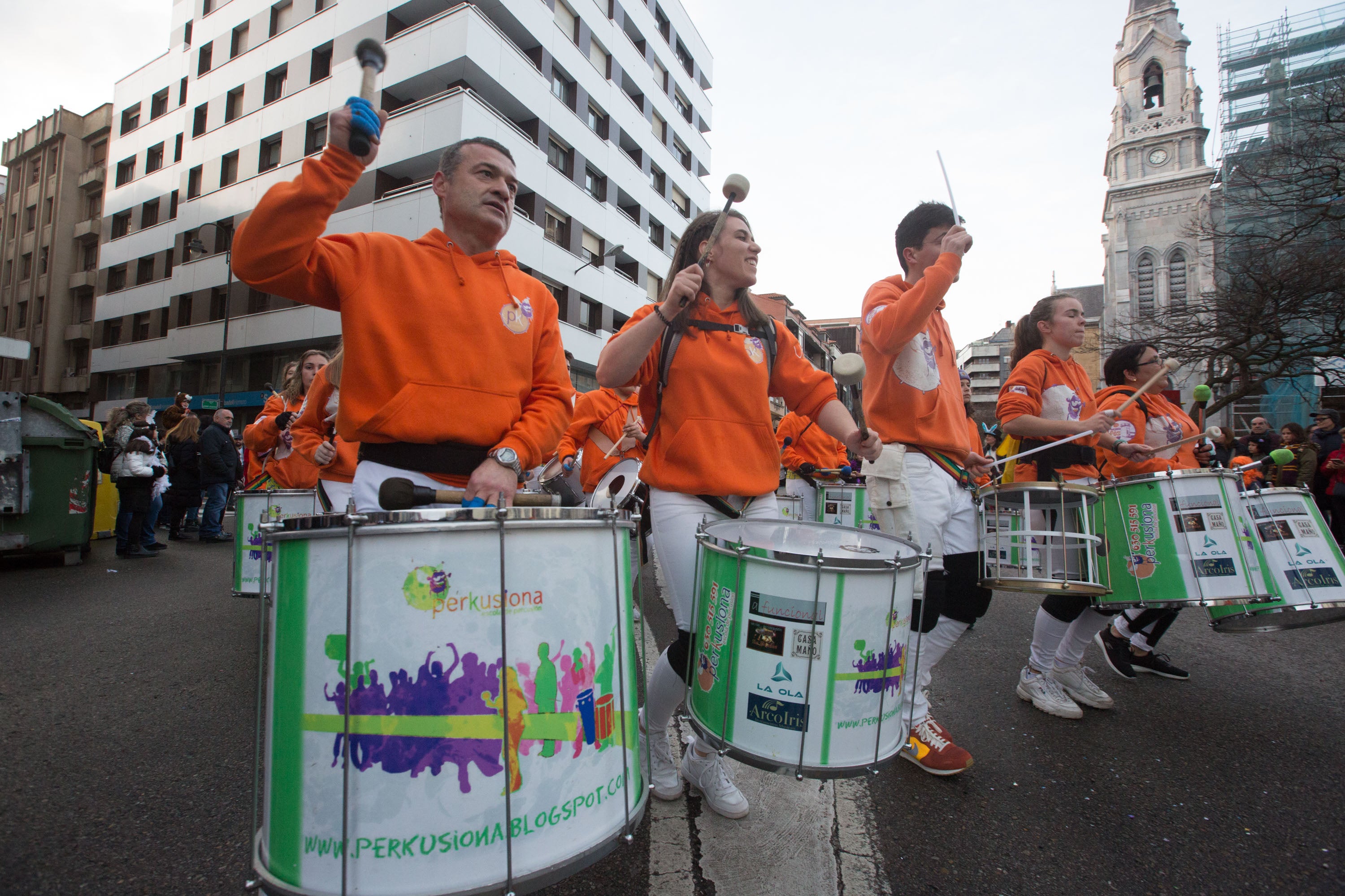 Fotos: Búscate en el Desfile de Antroxos
